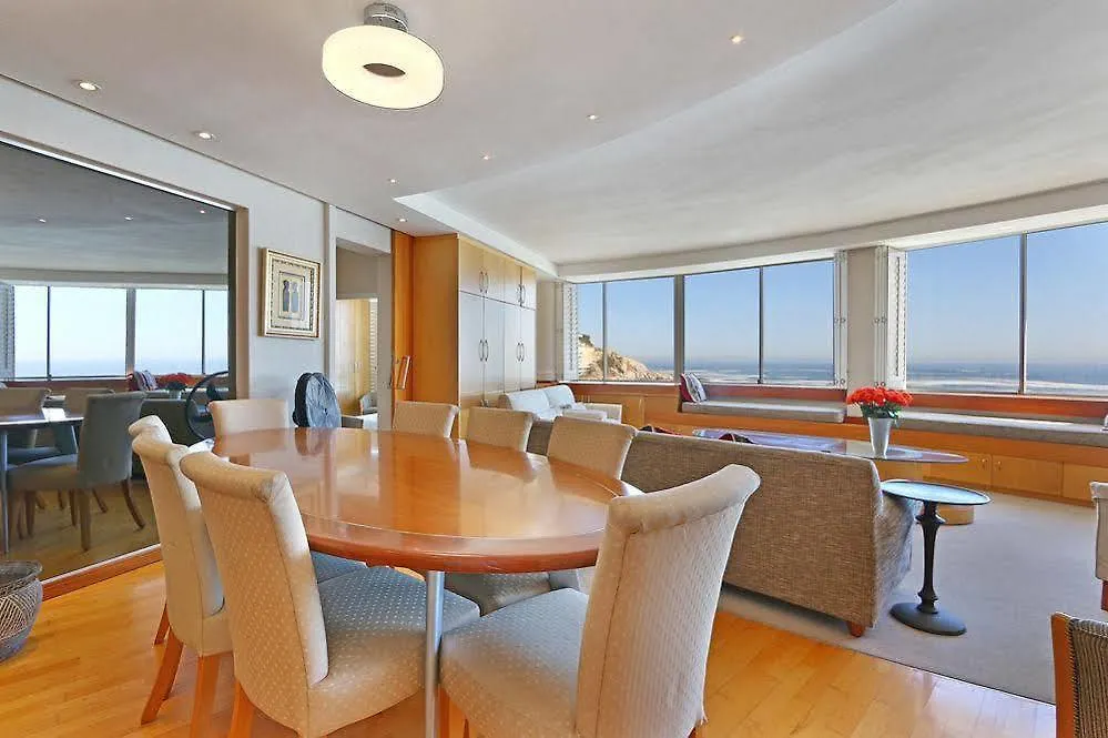 Seacliffe On Two Daire Cape Town