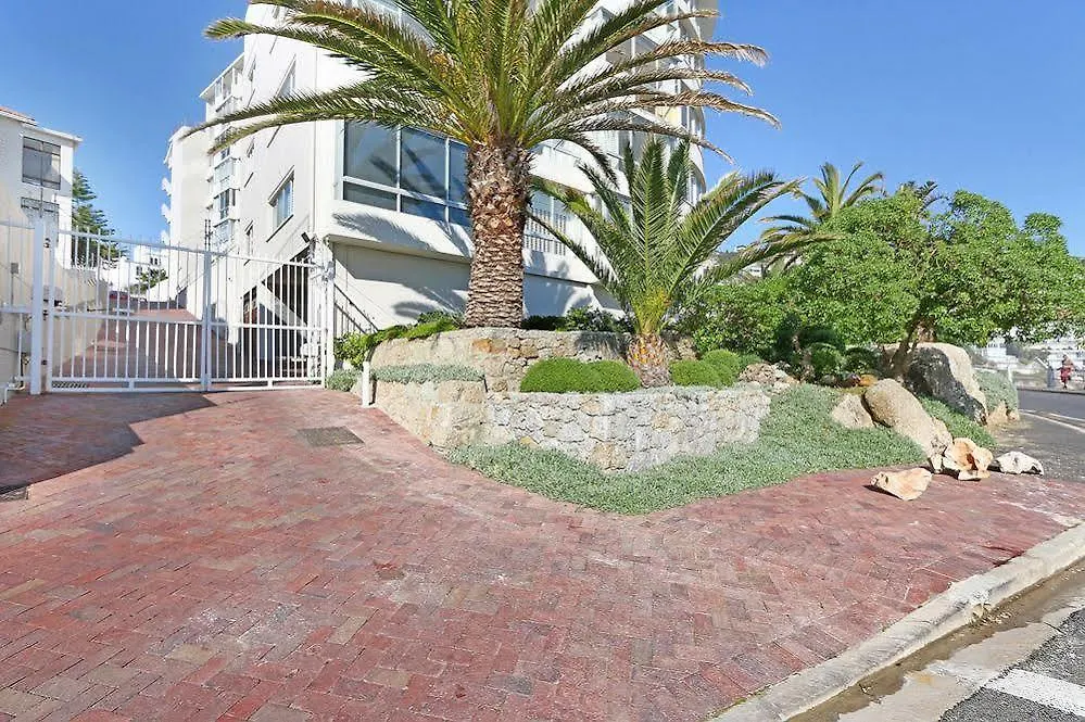 Seacliffe On Two Daire Cape Town