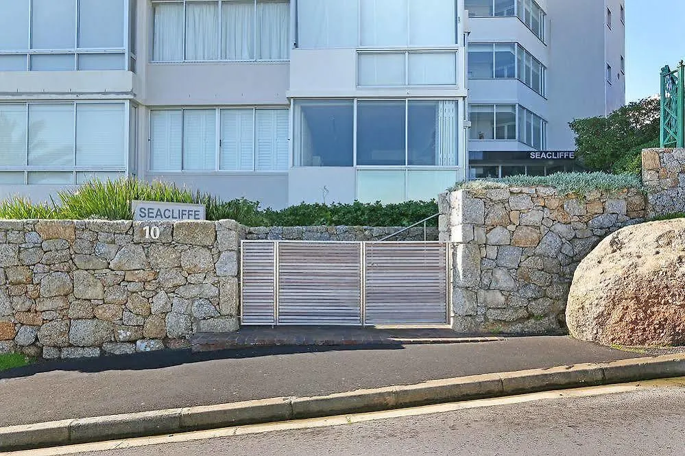 Seacliffe On Twoの連絡先